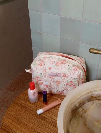 Papinelle Claris The Mouse Quilted Cos Bag In Sand