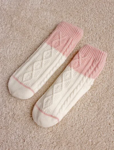 Papinelle Color Block Cable Socks In Ecru