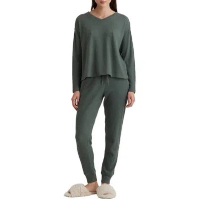 Papinelle Super Soft Waffle V-neck Ls Top In Deep Moss In Green