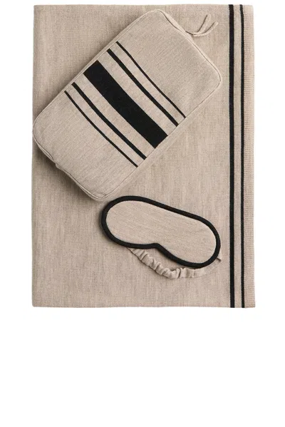 Parachute Merino Travel Kit In Toast With Soft Black