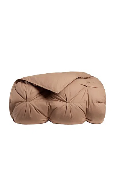 Parachute Organic Cotton Puff Comforter In Brown