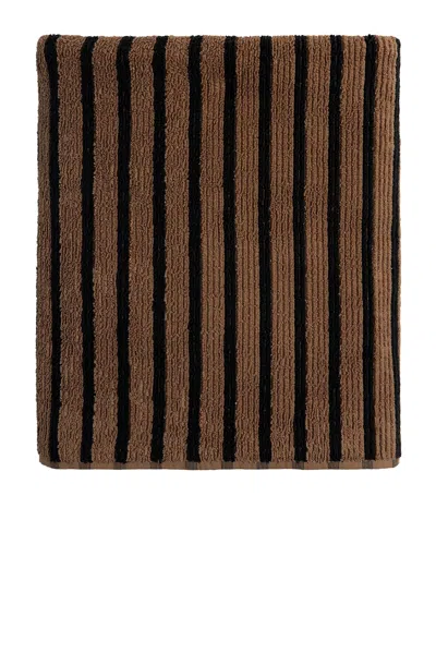 Parachute Organic Resort Stripe Washcloth In Camel With Soft Black