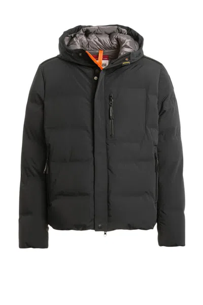 Parajumpers Coats In Black