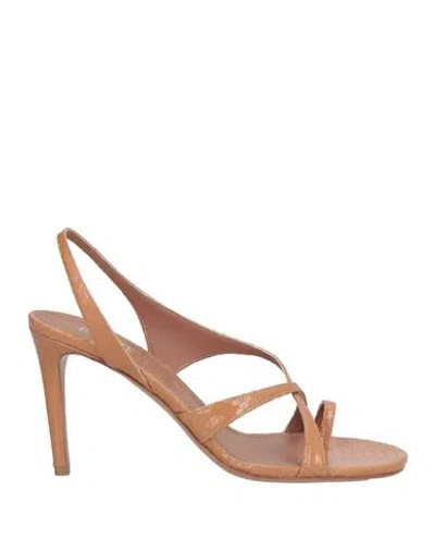 Paris Texas Woman Thong Sandal Camel Size 7 Leather In Beige