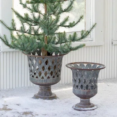 Park Hill Collection Metal Pot Planter