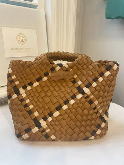 Parker And Hyde Neoprene Woven Handbag In Camel/black