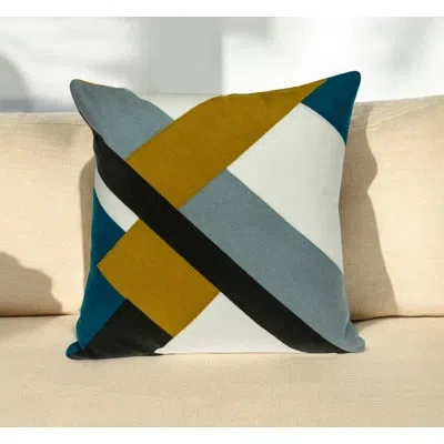 Parkland Collection 20" Brown And Black Cotton Throw Pillow In Black;brown