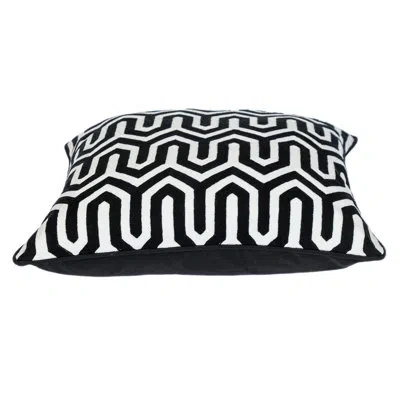Parkland Collection Transitional Geometric 20" X 20" Pillow In Black,white