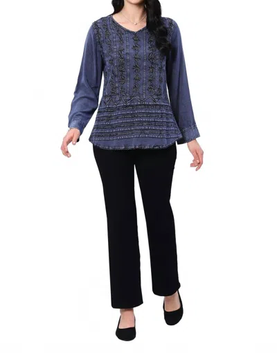 Parsley & Sage Emma V-neck Top In Fresh Pop In Blue