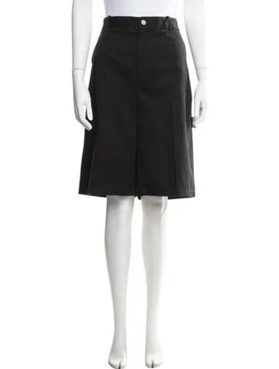 Pre-owned Partow Knee-length Shorts In Black