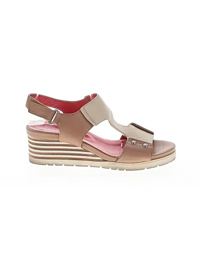 Pre-owned Pas De Rouge Wedges In Tan