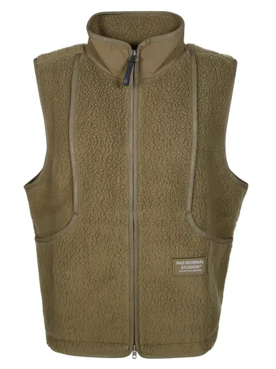 Pas Normal Studios Men's Off-race Pile Fleece Vest In Green