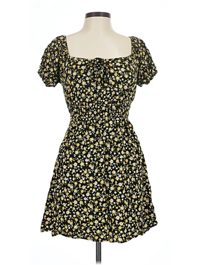 Pre-owned Passport Casual Dress In Yellow