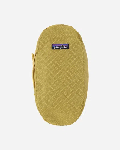 Patagonia Black Hole Cube 3l Pufferfish Gold In Yellow