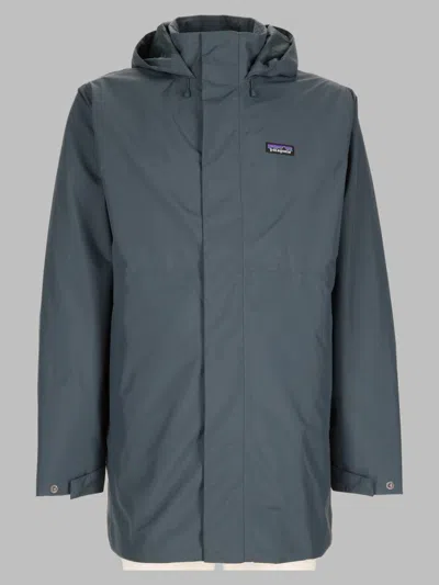 Patagonia Heyes Hooded Logo-patch Coat In Gray