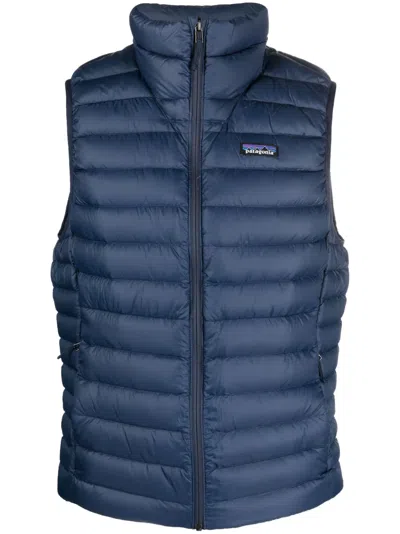Patagonia Logo-patch Feather-down Gilet In Blue