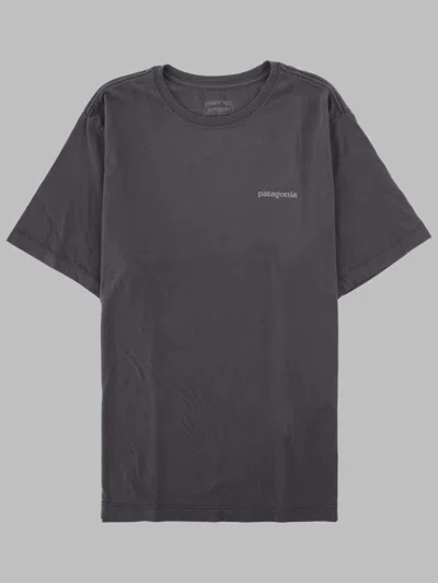 Patagonia P-6 Logo Print T-shirt In Gray