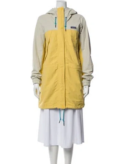 Pre-owned Patagonia Nylon Coat In Yellow
