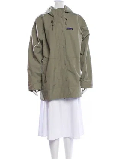 Pre-owned Patagonia Nylon Parka In Green