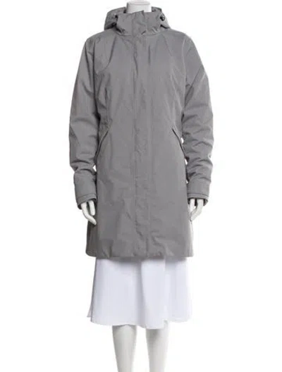Pre-owned Patagonia Parka In Gray