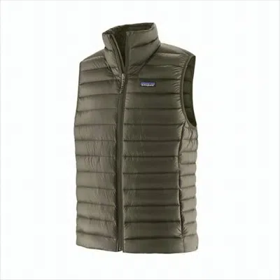Patagonia Quilted Sleeveless Vest With High Collar And Logo Patch In Green