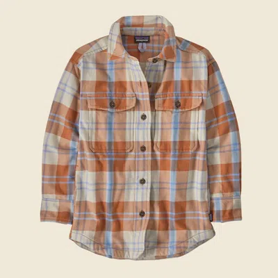 Patagonia Used Women's Heavyweight Fjord Flannel Overshirt In Fertile Brown