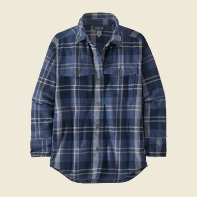 Patagonia Used Women's Heavyweight Fjord Flannel Overshirt In New Navy In Blue
