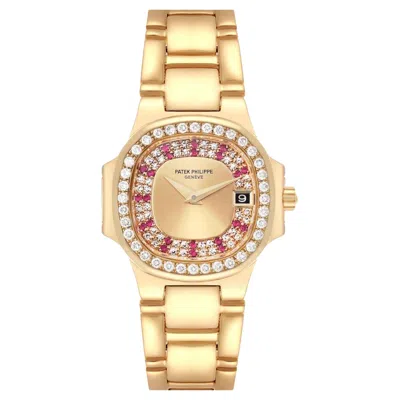 Pre-owned Patek Philippe Nautilus Wristwatch In Yellow Gold, Ref. No. 4700/153