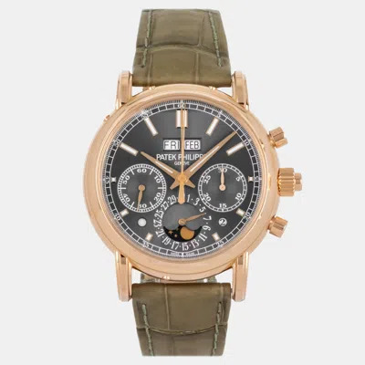Pre-owned Patek Philippe Grand Complications Perpetual Calendar 5204r-011 Grey Manual Winding 18k Ro In Gray