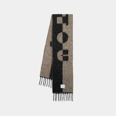 Patou Scarf In Black