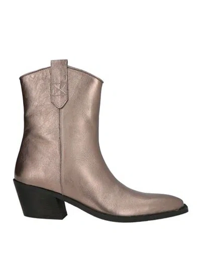 Patrizia Bonfanti Woman Ankle Boots Bronze Size 10 Leather In Yellow