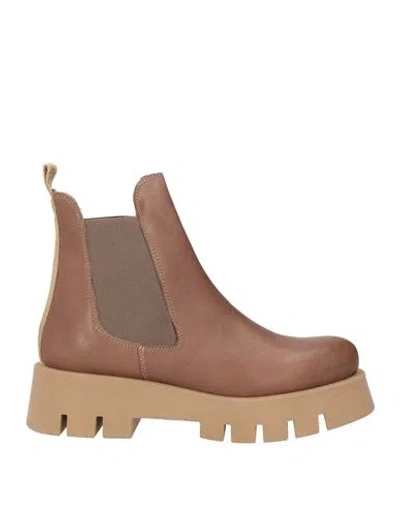 Patrizia Bonfanti Woman Ankle Boots Brown Size 10 Soft Leather