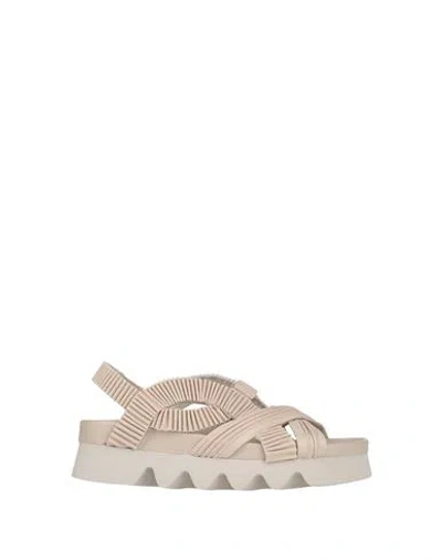 Patrizia Bonfanti Woman Sandals Ivory Size 8 Leather, Textile Fibers