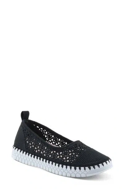 Patrizia By Spring Step Skyfall Flat In Black