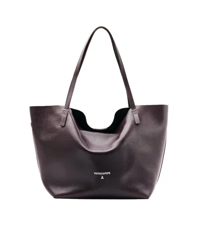 Patrizia Pepe Borsa Shopping Never Complete In Pelle Martellata Viola In Burgundy