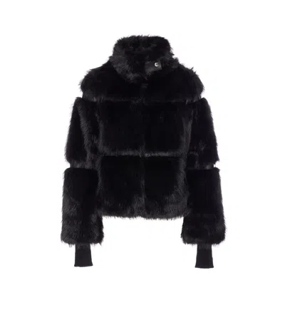 Patrizia Pepe Cappotto Fluffy Corto Nero In Black