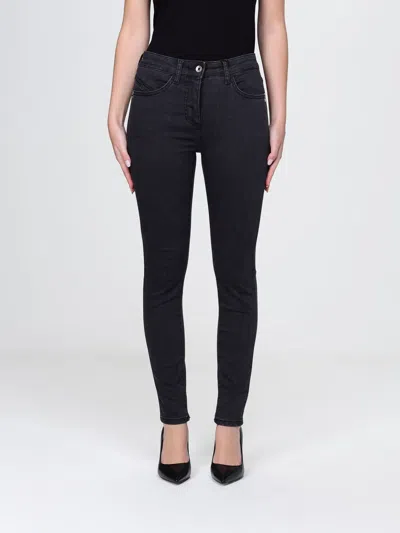 Patrizia Pepe Skinny-fit Logo-plaque Jeans In Black