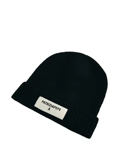 Patrizia Pepe Logo-patch Beanie In Black