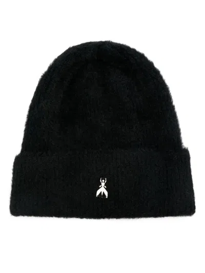 Patrizia Pepe Logo-plaque Beanie Hat In Black