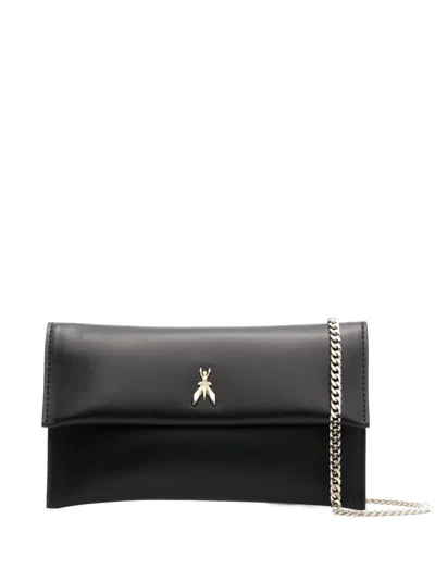 Patrizia Pepe Logo-plaque Leather Clutch In Schwarz