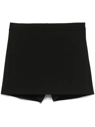 Patrizia Pepe Logo-plaque Shorts In Black  