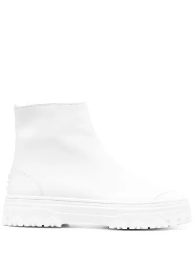 Patrizia Pepe Zip-up Ankle Boots In Weiss
