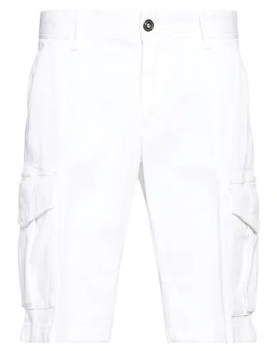 Paul & Shark Man Shorts & Bermuda Shorts White Size 44 Cotton, Elastane