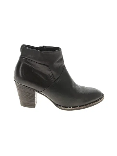 Pre-owned Paul Green Ankle Boots In Black