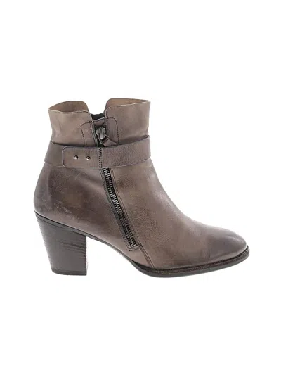 Pre-owned Paul Green Ankle Boots In Brown