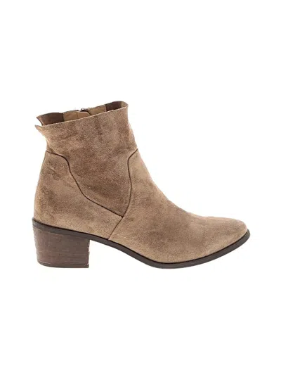 Pre-owned Paul Green Ankle Boots In Tan