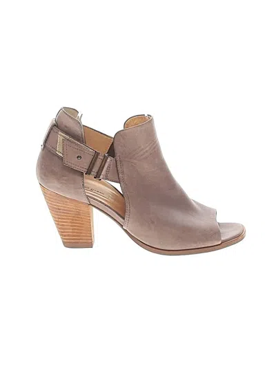 Pre-owned Paul Green Ankle Boots In Tan