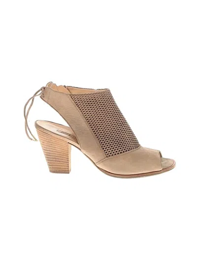 Pre-owned Paul Green Ankle Boots In Tan