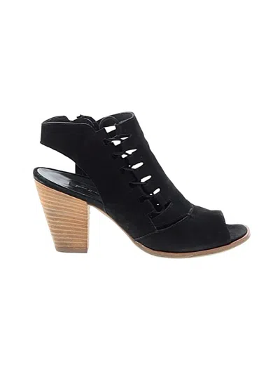 Pre-owned Paul Green Heels In Black