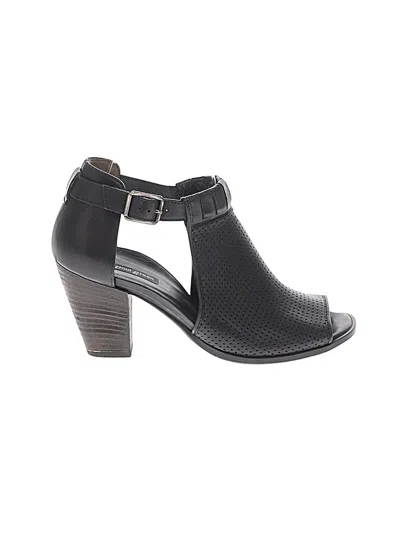 Pre-owned Paul Green Heels In Black